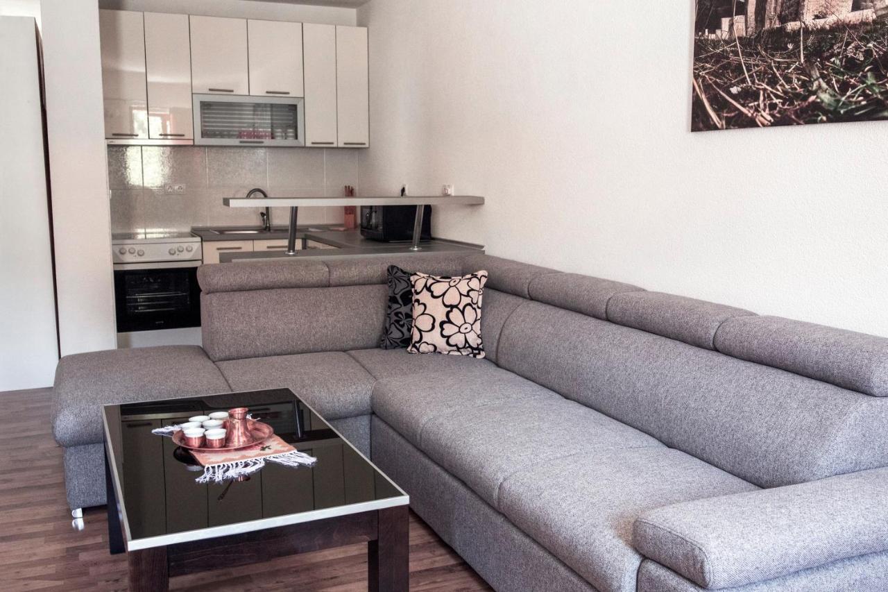 Guesthouse Check In Stolac Bagian luar foto