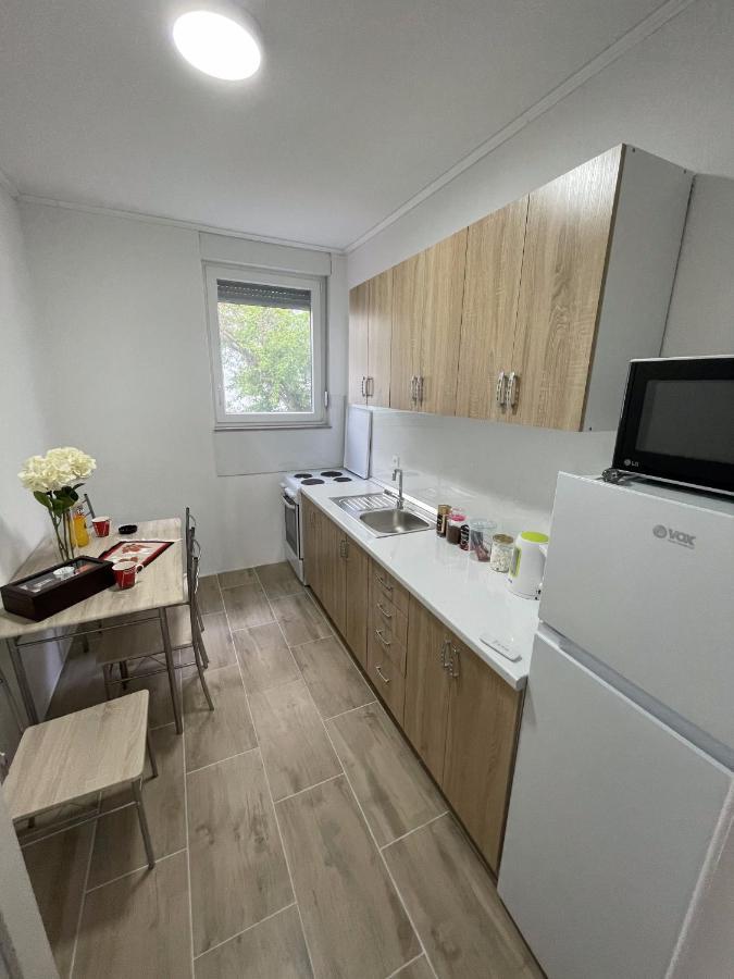 Guesthouse Check In Stolac Bagian luar foto